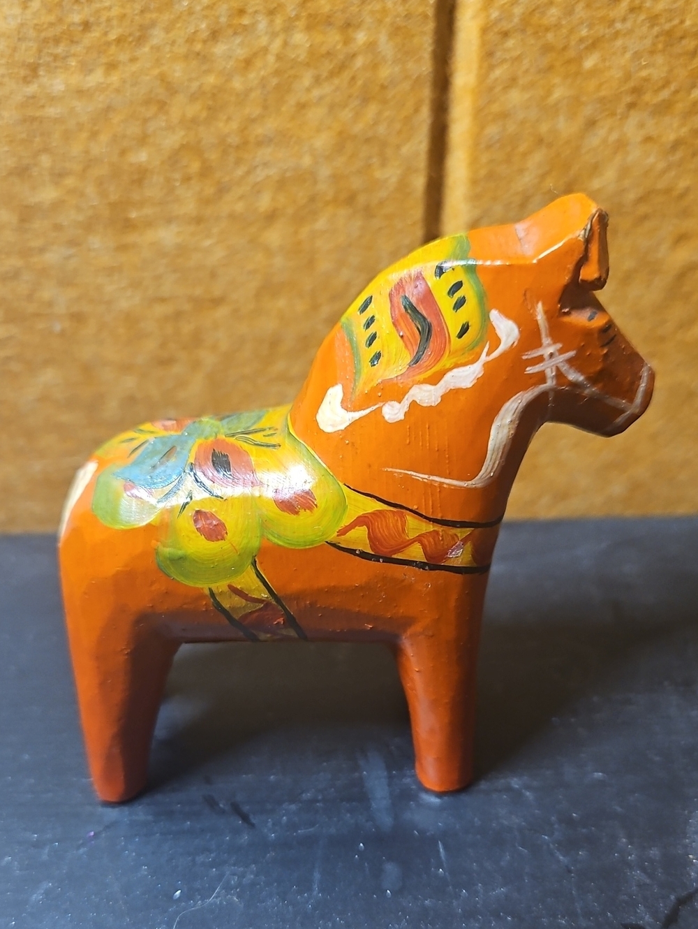 2 Vintage Olsson Horses - Picture 4 of 5